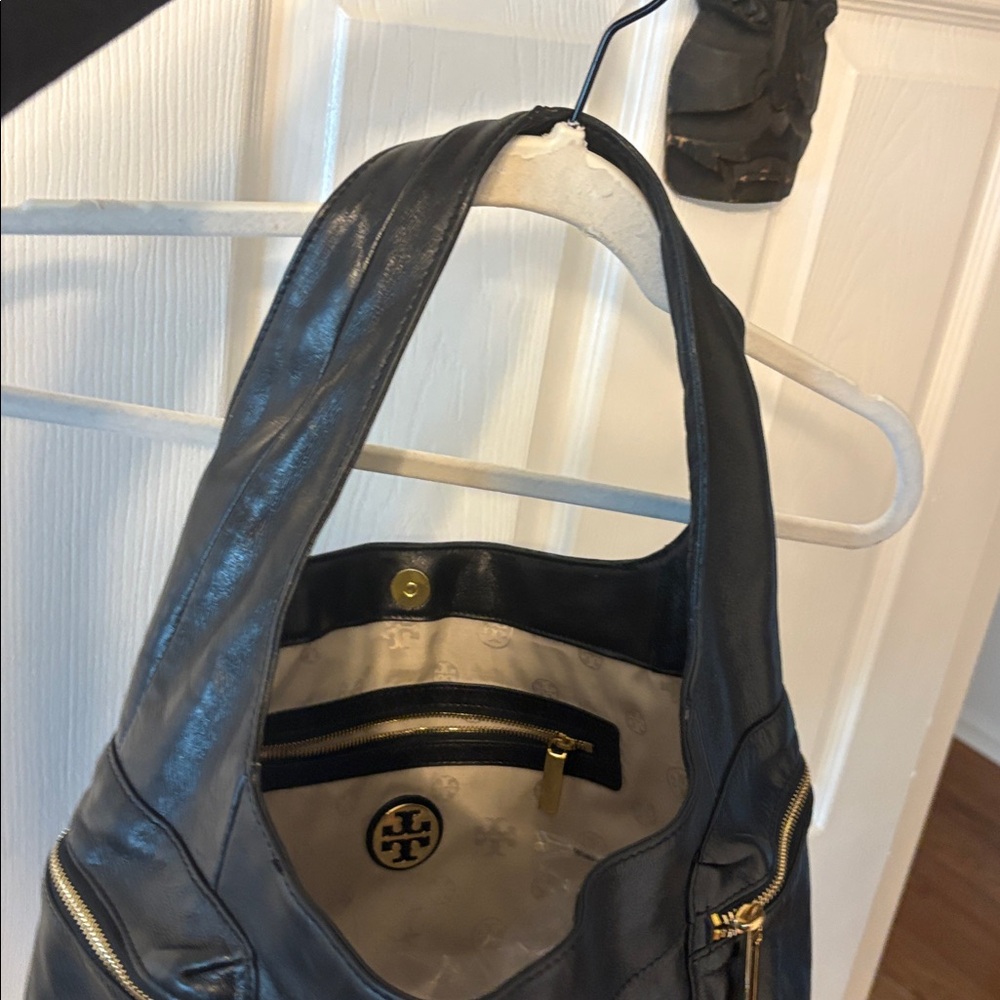 Tory Burch Black Leather Women's Bag - Picture 6 of 7